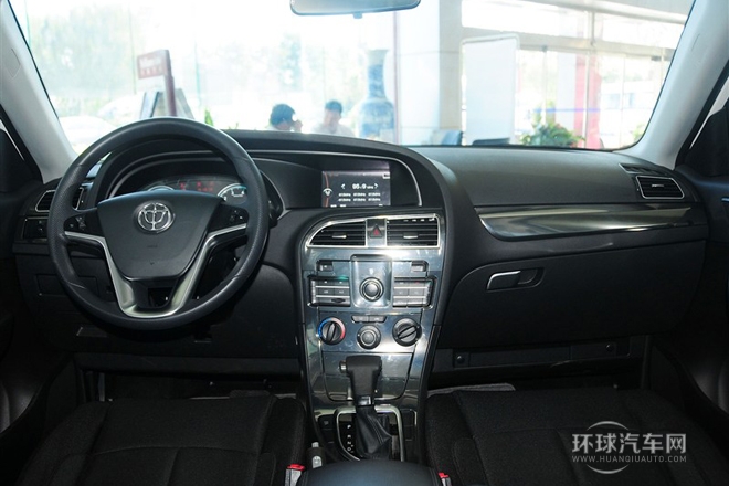 1.5T 自動(dòng)兩驅(qū)運(yùn)動(dòng)型