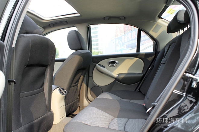 2010款 1.8T 自動加長舒適版