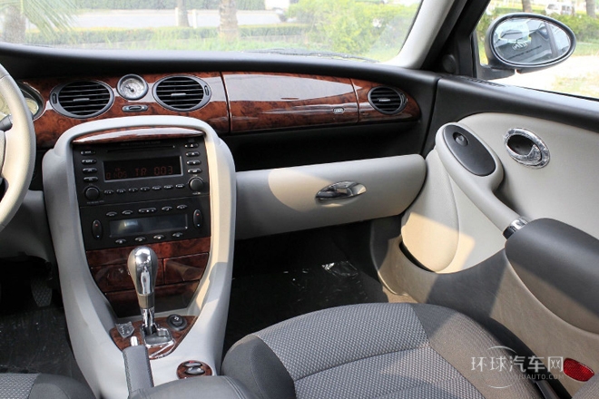 2010款 1.8T 自動(dòng)加長(zhǎng)舒適版