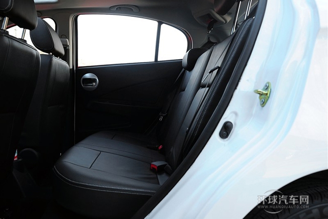 2014款 兩廂 1.5L 手動(dòng)豪華型