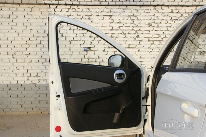 2014款 兩廂 1.5L 自動(dòng)舒適型
