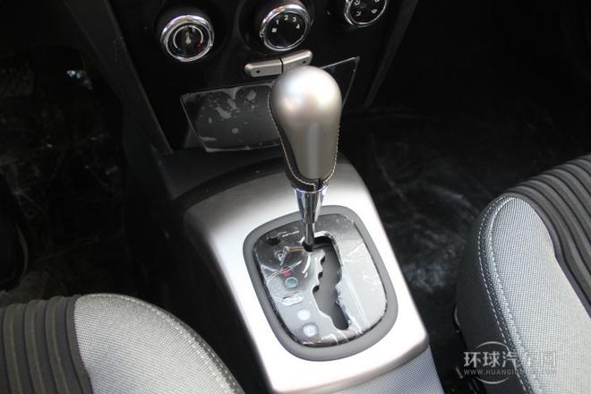 2014款 兩廂 1.5L 自動(dòng)舒適型