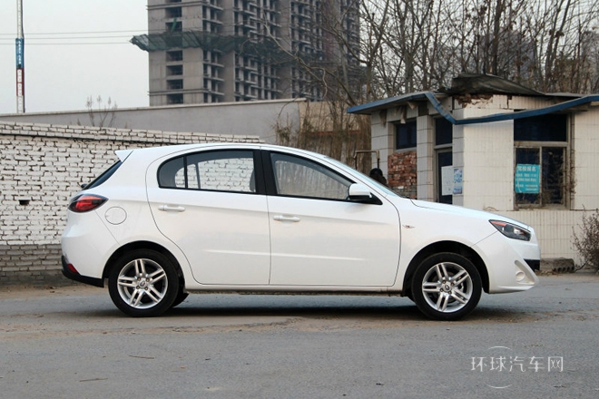 2014款 兩廂 1.5L 自動(dòng)舒適型