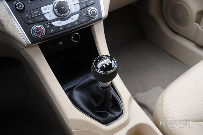 2013款 1.5L 手動(dòng)舒適版