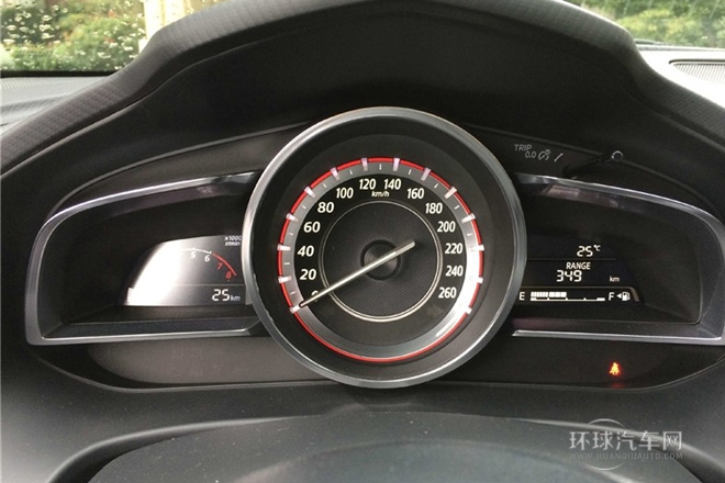 2014款 兩廂 1.5L 手動(dòng)舒適型