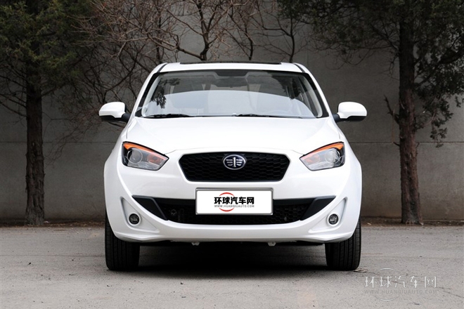 2012款 三廂 1.5L 自動(dòng)尊貴型