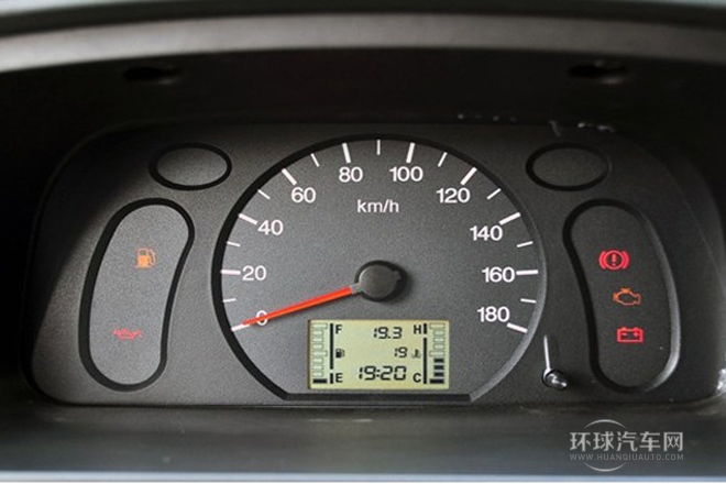 2010款 1.0L新版實(shí)用型短車(chē)身