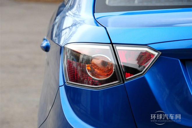 2012款 三廂 1.5L 手動(dòng)豪華型