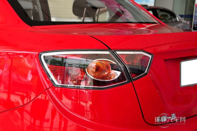 2012款 三廂 1.5L 自動(dòng)舒適型