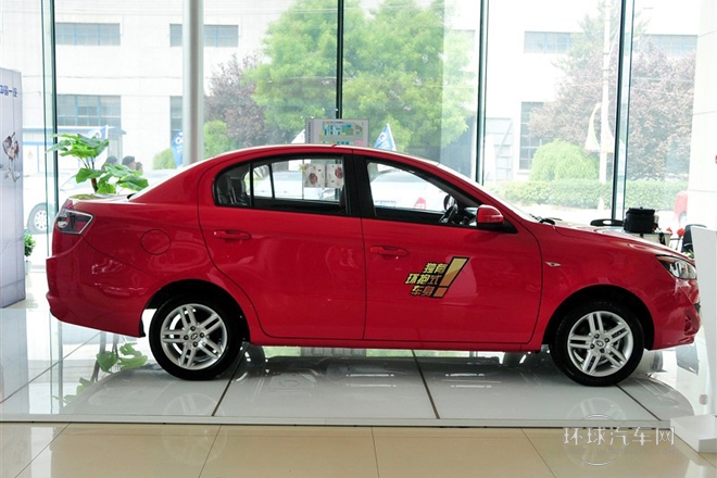 2012款 三廂 1.5L 自動(dòng)舒適型