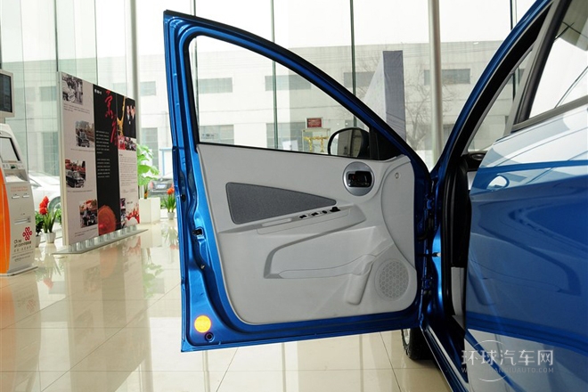 2012款 三廂 1.5L 手動(dòng)舒適型