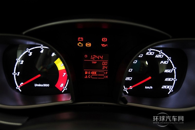 2012款 三廂 1.5L 手動(dòng)舒適型