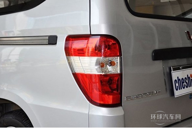 2010款 1.1L新版標(biāo)準(zhǔn)型II短車身