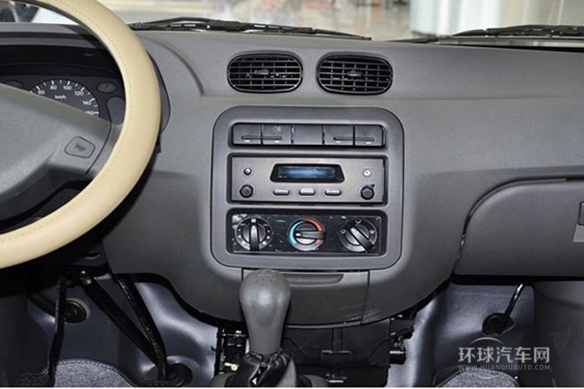 2010款 1.2L新版實(shí)用型短車身