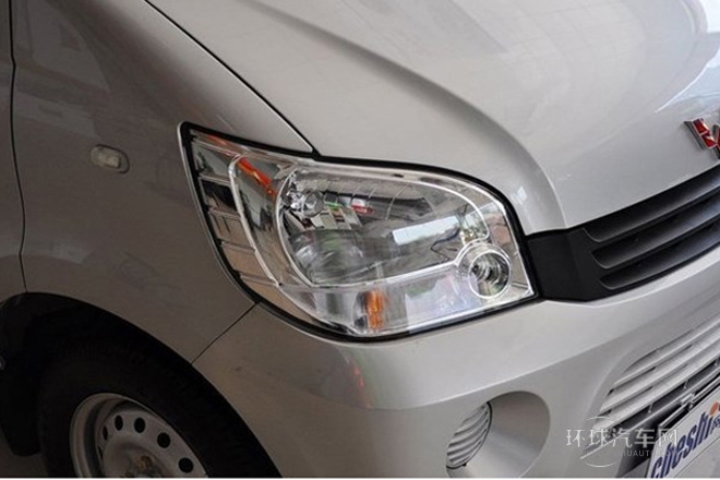 2010款 1.2L新版標(biāo)準(zhǔn)型II短車身