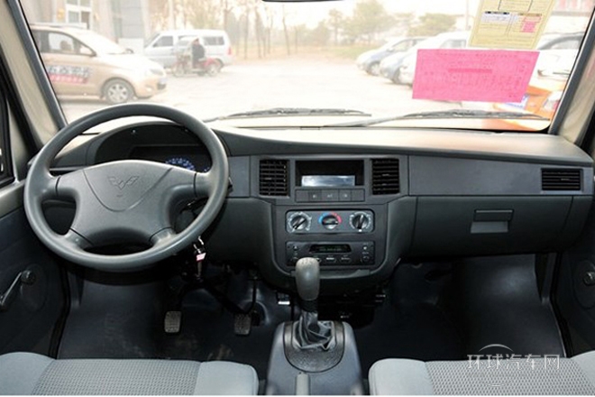 2010款 1.2L新版標(biāo)準(zhǔn)型II長車身