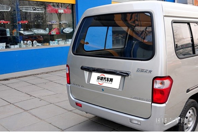 2010款 1.2L新版標(biāo)準(zhǔn)型II長(zhǎng)車身