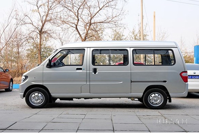2010款 1.2L新版標(biāo)準(zhǔn)型II長車身
