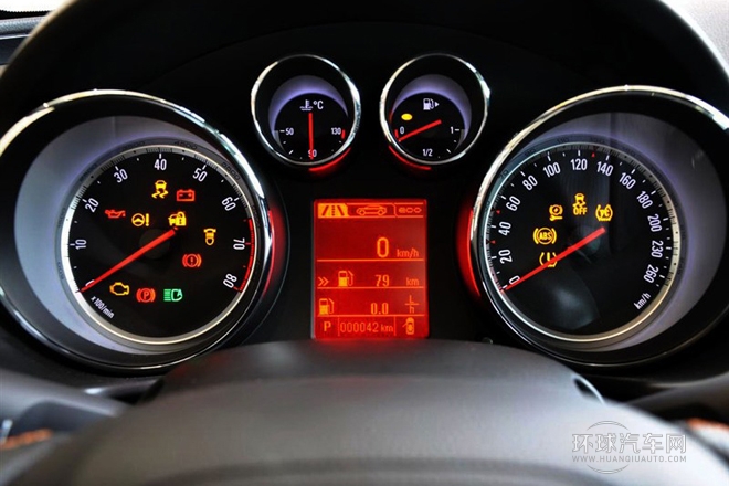 2013款 2.0T 四驅(qū)運(yùn)動(dòng)型