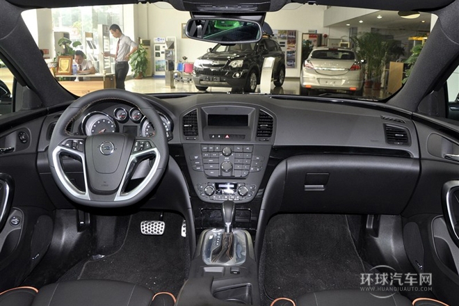 2013款 2.0T 四驅(qū)運(yùn)動型