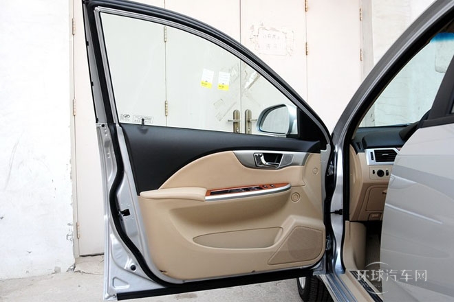 2013款 1.5L 手動(dòng) 尊享型