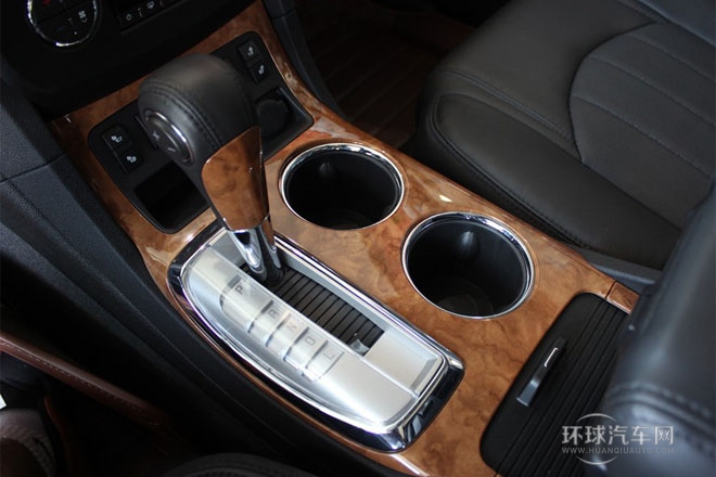 2013款3.6L 兩驅(qū)雅致版
