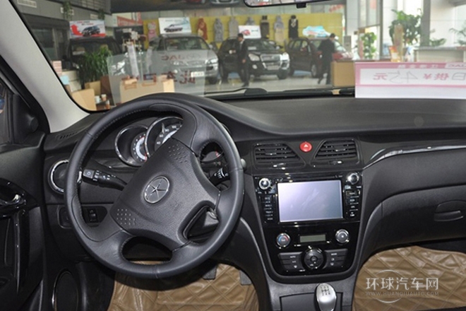 2012款 1.5L 手動商務(wù)豪華型