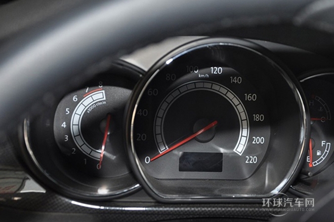 2012款 1.5L 手動商務(wù)豪華型