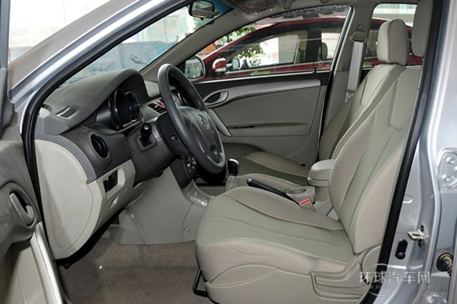 2012款 1.5L 手動(dòng)舒適型