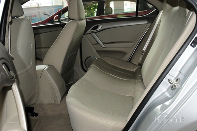 2012款 1.5L 手動(dòng)舒適型