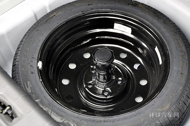 2012款 1.5L 手動尊逸運動型