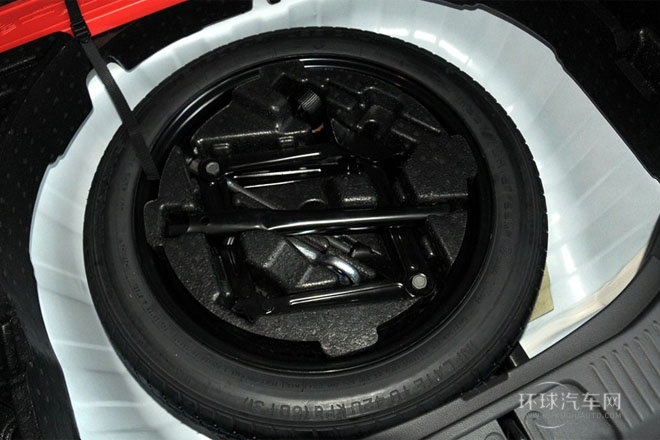 2014款 1.4T 手動(dòng)兩驅(qū) 都市運(yùn)動(dòng)型