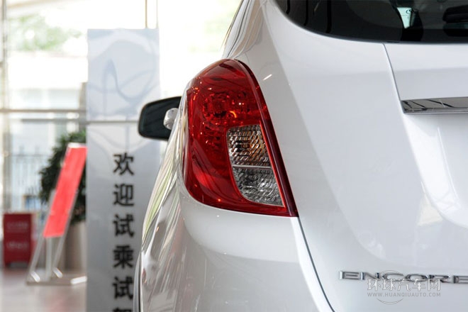 2014款 1.4T 手動(dòng)兩驅(qū) 都市運(yùn)動(dòng)型