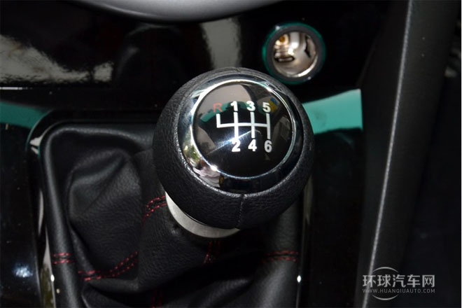 2014款 2.0L 手動(dòng)尊享型