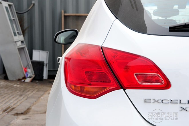 2014款 1.6L 自動 時尚運(yùn)動型