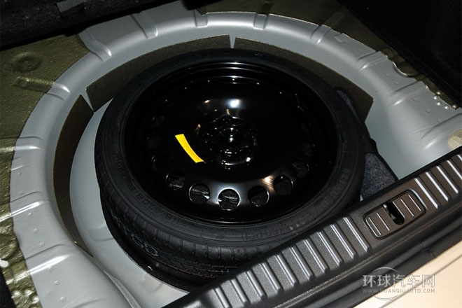 2013款 1.8L 自動(dòng) 時(shí)尚型