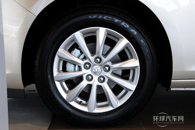 2013款 1.8L 自動(dòng) 時(shí)尚型
