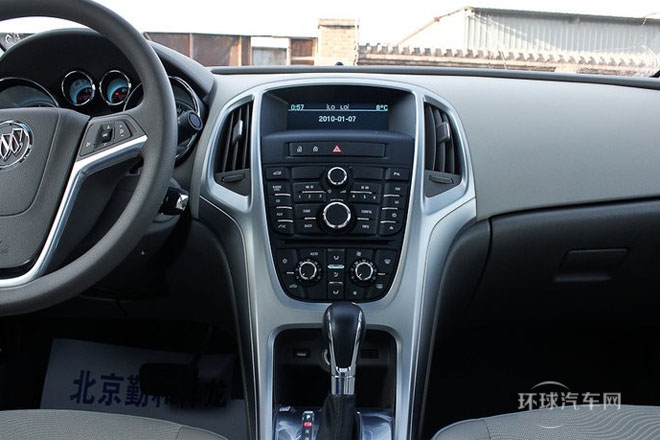 2013款 1.6L 自動(dòng) 舒適版