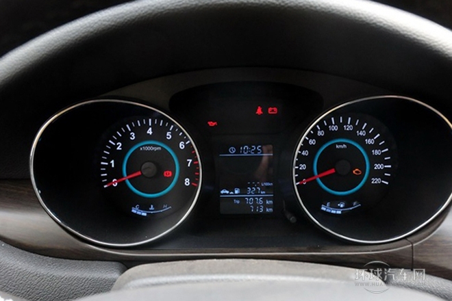 2014款 1.5L 手動(dòng)尊貴型