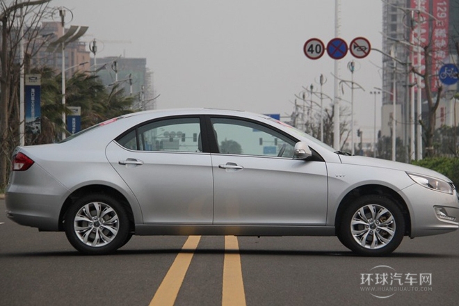 2014款 1.8L 自動(dòng)尊逸型