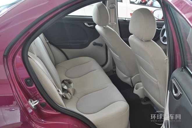 2014款 1.3L 手動(dòng)尊貴型