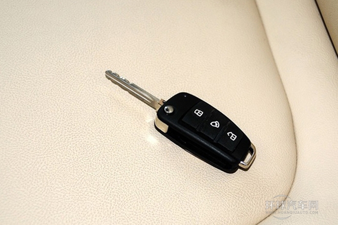 2013款 1.5L CVT豪華型