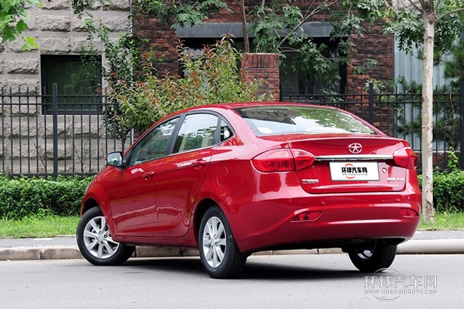 2013款 1.5L 手動(dòng)豪華型