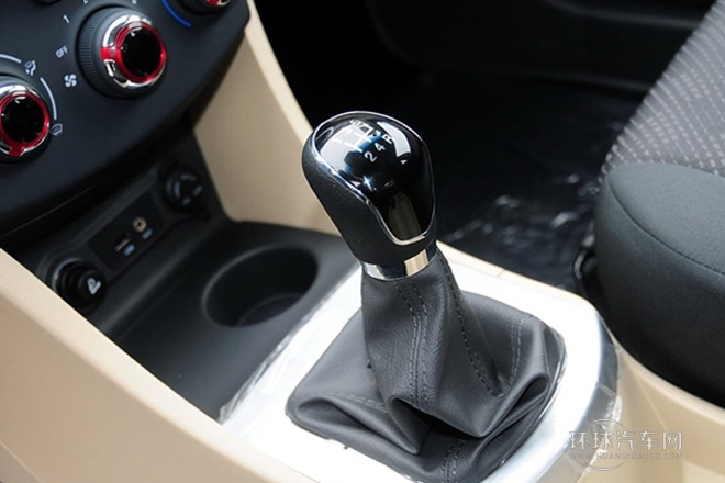 2013款 1.5L 手動(dòng)舒適型