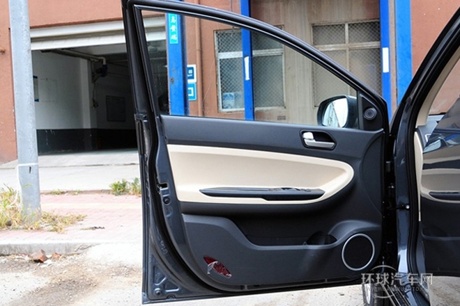 2013款 1.5L 手動(dòng)舒適型