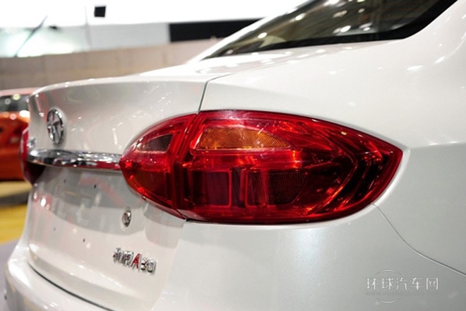 2013款 1.5L 手動(dòng)尊貴型