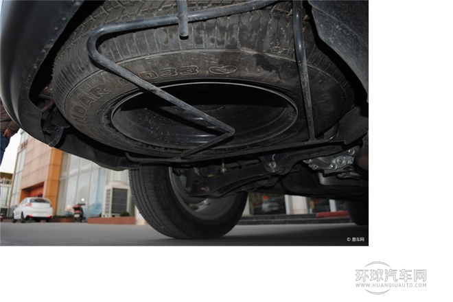 2013款 2.0L 四驅(qū)都市導(dǎo)航版 5座