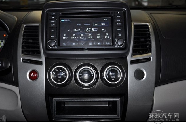 2011款 3.0L 運(yùn)動導(dǎo)航版