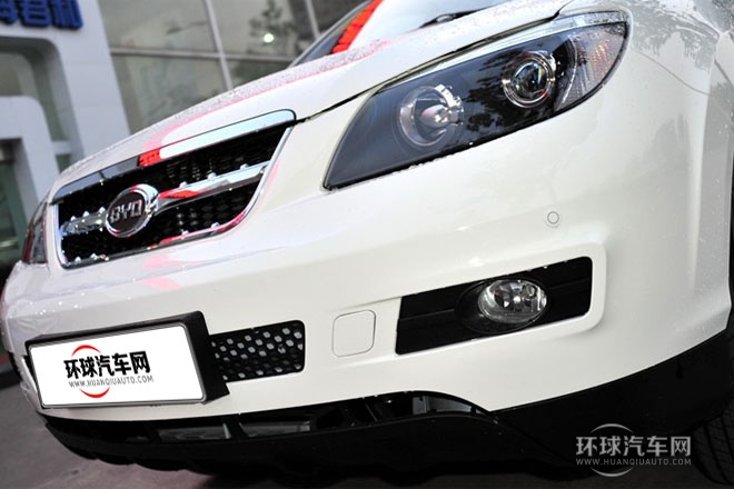 2013款 白金版 2.0L 手動(dòng)尊享型