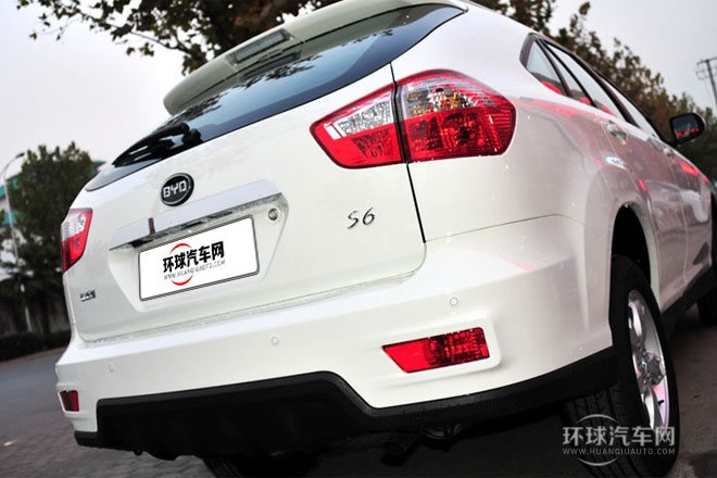 2013款 白金版 2.0L 手動(dòng)尊享型